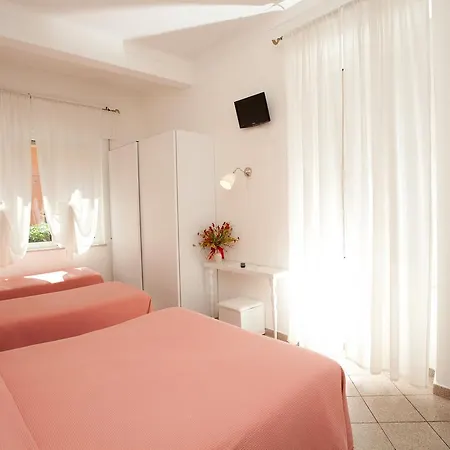 Отель Lydia Алассио