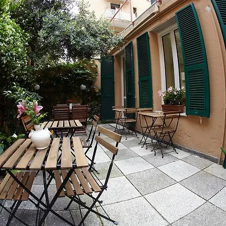 Hotel Lydia 2*