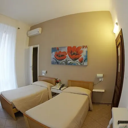 Lydia Hotel