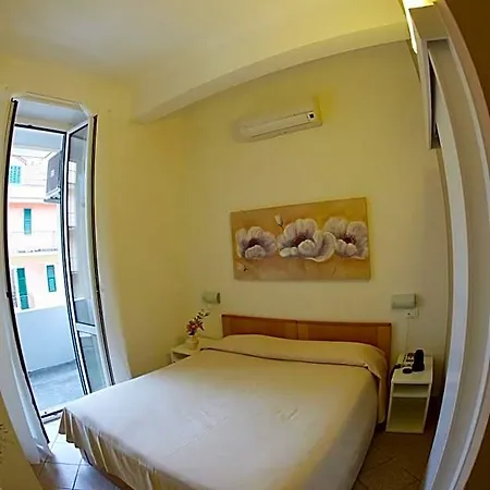 Lydia Hotel